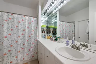 8055 Cambridge St, Houston, TX 77054 - Photo 14