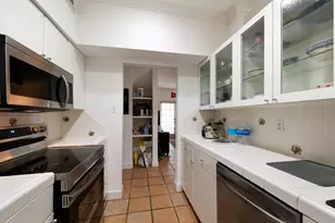 8055 Cambridge St, Houston, TX 77054 - Photo 10