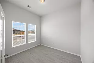 648 Canadian Trl, Dayton, TX 77535 - Photo 8