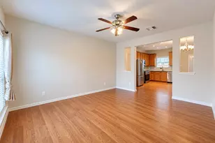 214 Plaza Del Sol Park, Houston, TX 77020 - Photo 4