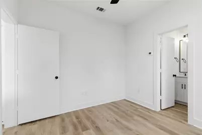 812 Elkhart Street #D, Houston, TX 77091 - Photo 8