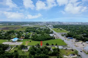 411 S Pine Rd, Texas City, TX 77591 - Photo 26