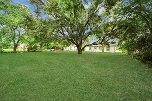 411 S Pine Rd, Texas City, TX 77591 - Photo 22