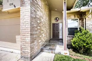 7218 Camino Verde Dr, Houston, TX 77083 - Photo 1