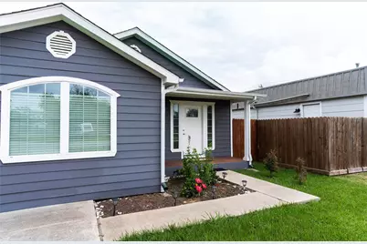 119 S Carroll Street, La Porte, TX 77571 - Photo 2