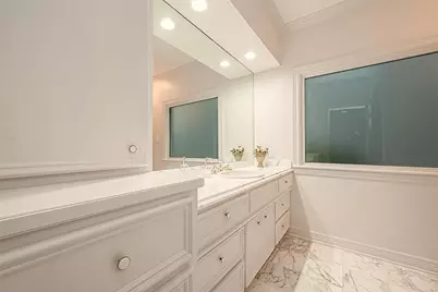 983 S Post Oak Lane, Houston, TX 77056 - Photo 28