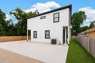 4806 Carmen St, Houston, TX 77033 - Photo 14