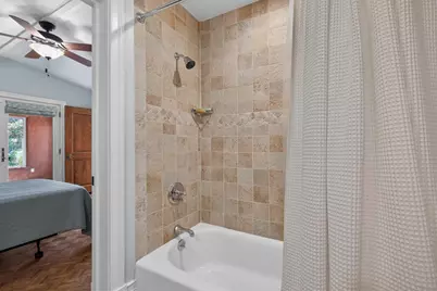 1109 Harbor View Drive, Galveston, TX 77550 - Photo 36