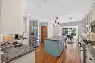1109 Harbor View Dr, Galveston, TX 77550 - Photo 18