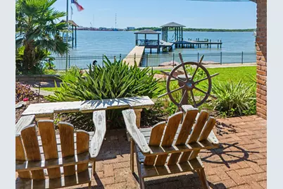 1109 Harbor View Drive, Galveston, TX 77550 - Photo 4