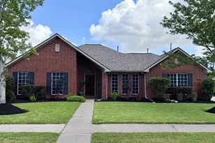 3530 Dry Creek Dr, Pasadena, TX 77505 - Photo 1