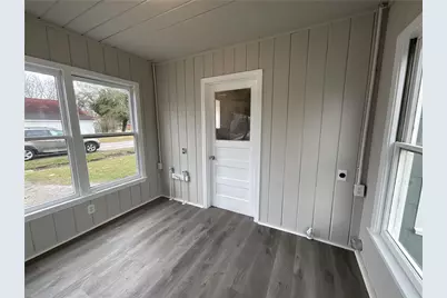 302 S 5th Street, La Porte, TX 77571 - Photo 18