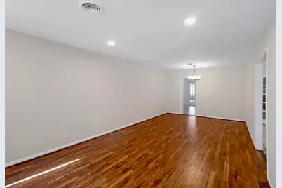 5554 Beechnut Street, Houston, TX 77096 - Photo 2