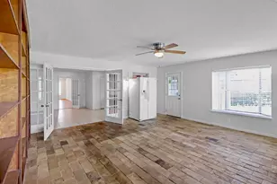 5554 Beechnut St, Houston, TX 77096 - Photo 12