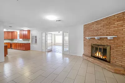 5554 Beechnut Street, Houston, TX 77096 - Photo 4