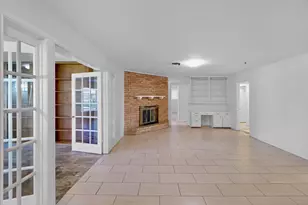 5554 Beechnut St, Houston, TX 77096 - Photo 6