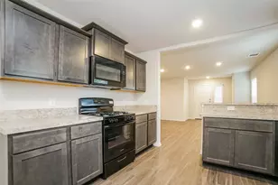 2161 Middle Rdg Dr, Conroe, TX 77301 - Photo 4