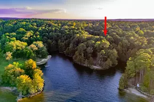 477 Lakeshore Dr, Hemphill, TX 75948 - Photo 1