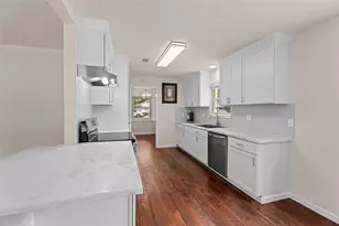 26003 Woodglen Dr, Spring, TX 77386 - Photo 16