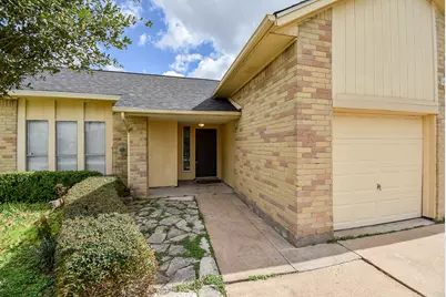 9426 Kingsvalley Street, Houston, TX 77075 - Photo 6