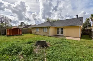 9426 Kingsvalley St, Houston, TX 77075 - Photo 44