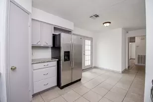 9426 Kingsvalley St, Houston, TX 77075 - Photo 22