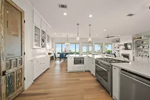 206 Avenue A, Dickinson, TX 77539 - Photo 10