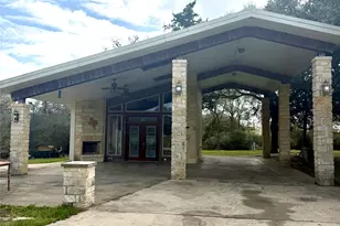 4473 Hwy 90 Unit A, Alleyton, TX 78935 - Photo 2