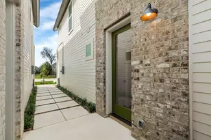 5622 Bertellis Ln, Houston, TX 77091 - Photo 4