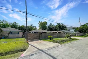 6811 St Augustine St, Houston, TX 77021 - Photo 18