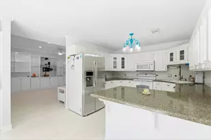 205 Don Q Ln, Baytown, TX 77523 - Photo 12