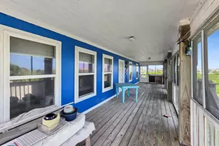 830 E Johnson Crawford Circle, Port Bolivar, TX 77650 - Photo 8