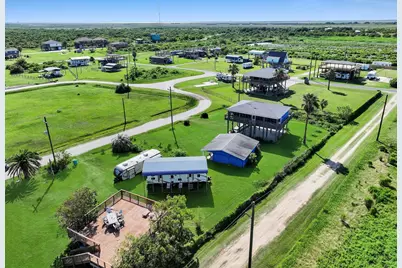 830 E Johnson Crawford Circle, Port Bolivar, TX 77650 - Photo 36