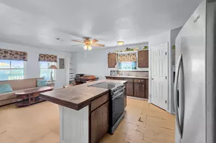 830 E Johnson Crawford Circle, Port Bolivar, TX 77650 - Photo 22
