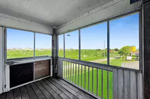 830 E Johnson Crawford Circle, Port Bolivar, TX 77650 - Photo 10