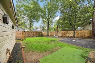 542 Winter Oaks Dr, Houston, TX 77079 - Photo 12