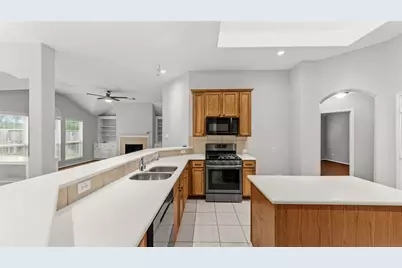 1207 Walston Ridge Drive, Spring, TX 77379 - Photo 12