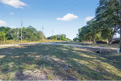 402 Fm 360 Road, Beasley, TX 77417 - Photo 6