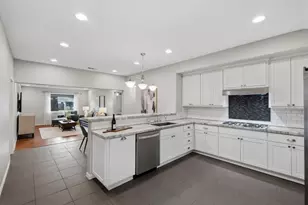 4733 Carleen Rd, Houston, TX 77092 - Photo 10