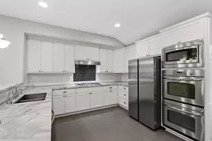 4733 Carleen Rd, Houston, TX 77092 - Photo 8