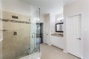 11 Belcarra Pl, The Woodlands, TX 77382 - Photo 14