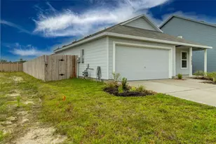 25637 Rose Creek Dr, Cleveland, TX 77328 - Photo 2