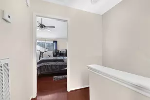 7911 Kendalia Dr, Houston, TX 77036 - Photo 24