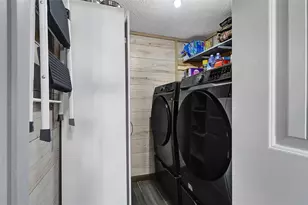 7911 Kendalia Dr, Houston, TX 77036 - Photo 22