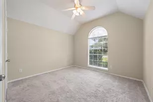 11 Crestview Trail, Houston, TX 77082 - Photo 16
