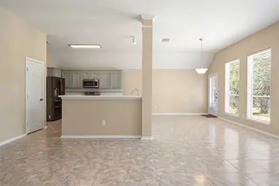 11 Crestview Trail, Houston, TX 77082 - Photo 8