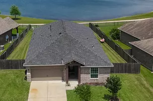 4519 Cres Lake Cir, Baytown, TX 77521 - Photo 1