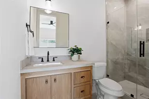 1918 Spillers Ln, Houston, TX 77043 - Photo 22