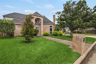 14402 Sandalfoot St, Houston, TX 77095 - Photo 2
