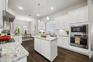 19 Peace Tree Way, Tomball, TX 77375 - Photo 18
